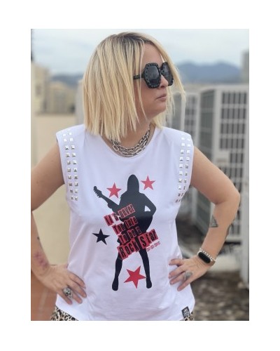 Camiseta "Electric Girl" Blanca – Diseño con Tachuelas y Glitter | Pensando en Ti