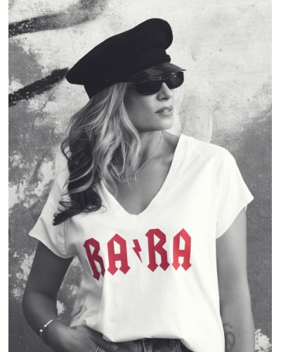 CAMI RARA BLANCA Y ROJA AIRE RETRO