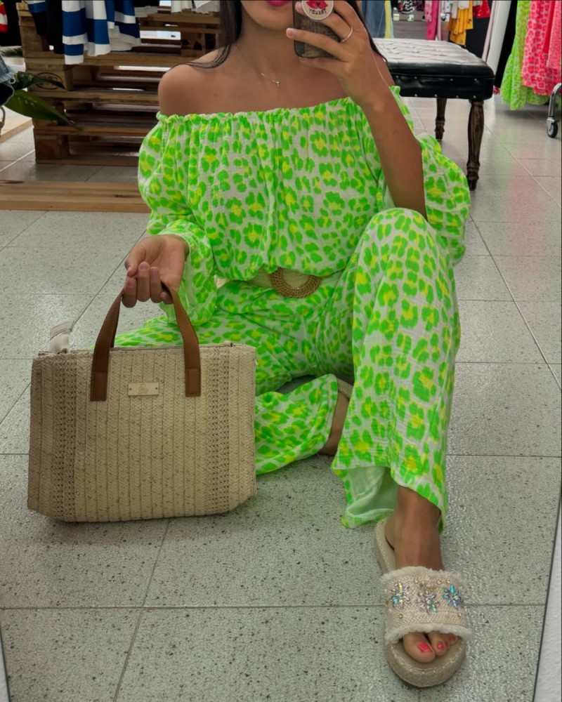 BLUSAS ANIMAL PRIMT VERDE FLÚOR