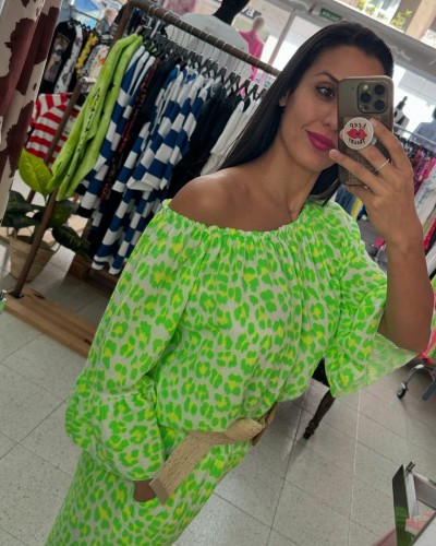 BLUSAS ANIMAL PRIMT VERDE FLÚOR