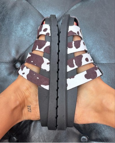 Sandalia Cangrejera Cow – Estilo y Comodidad para el Verano