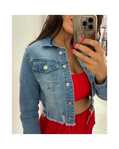 Cazadora Denim Corta para Mujer – Estilo Casual y Versátil | Pensando en ti shop