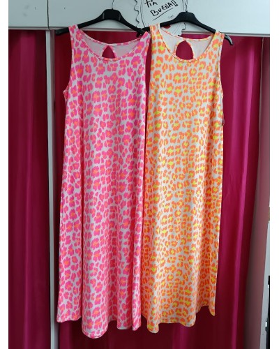 Vestido largo animal print en tono flúor largo para que tu estilo hable por ti