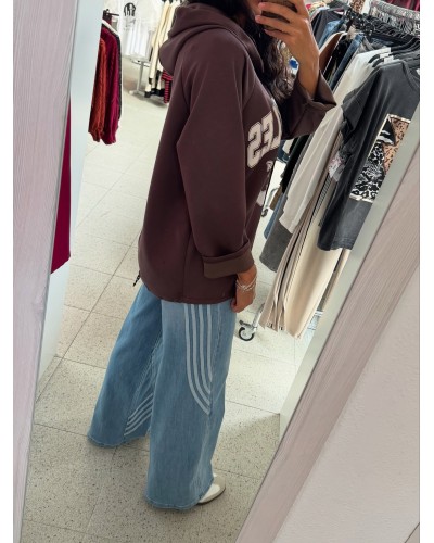 Sudadera mujer con capucha y maxi print | Corte asimétrico