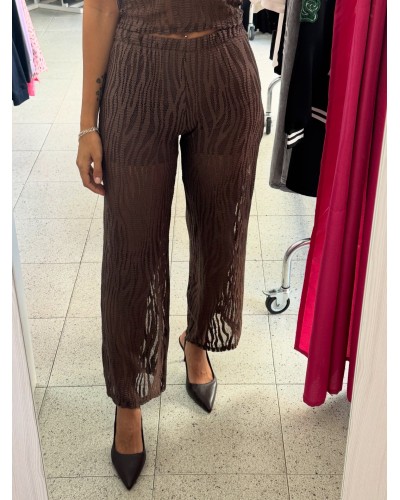 Pantalón Amazonas granate – estilo cómodo y versátil para cualquier plan
