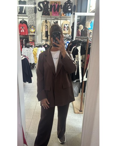 Americana Chocolate con Franjas Laterales - Talla Única | Disponible en Granate