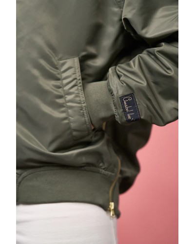 Bomber Aviator Anabel Lee – chaqueta oversize con bordado dorado | Pensando en Ti