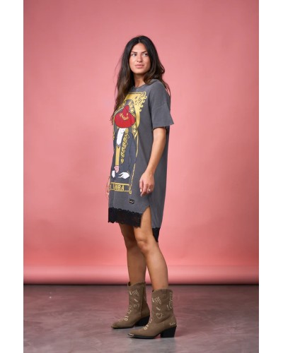 Vestido Luchadora Anabel Lee – oversize con glitter y puntilla