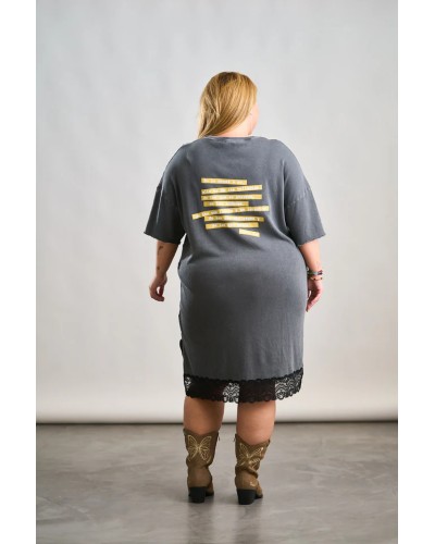 Vestido Luchadora Anabel Lee – oversize con glitter y puntilla