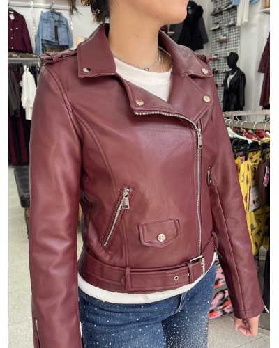 Chaqueta Biker granate polipiel – biker con actitud