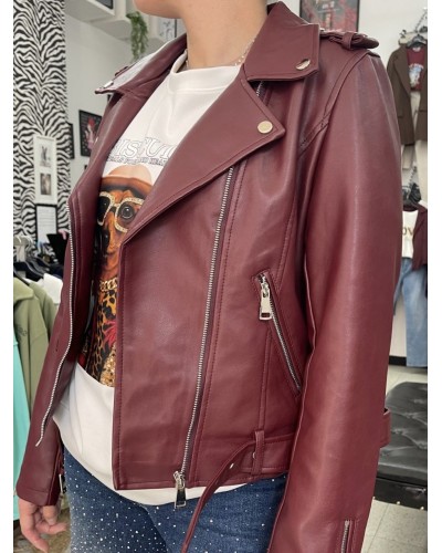 Chaqueta Biker granate polipiel – biker con actitud