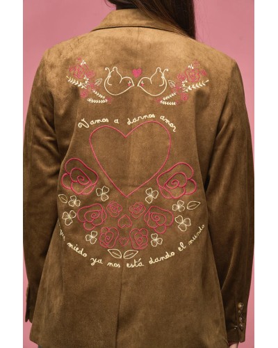 Blazer Claudia Anabel Lee – Elegancia con estilo personal