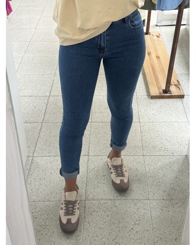 Jeans Skinny Denim – Tu nuevo cómplice de curvas y risas