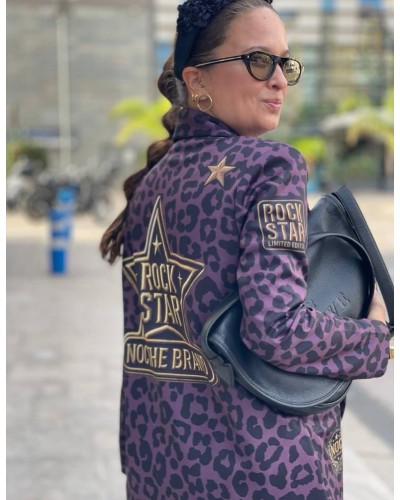 Blazer “Insignia” – Leopardo berenjena + efecto militar · Noc The Brand Blazer “Insignia” – Leopardo berenjena + efecto militar · Noc The Brand