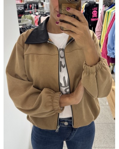 Chaqueta Antelina Cuello Polipiel – Camel, Verde y Negro