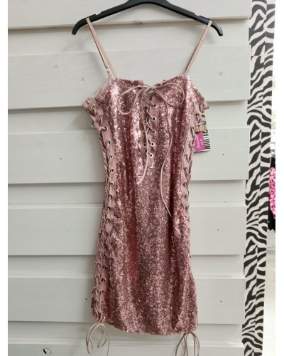 Vestido de Fiesta Corset Laterales – Elegancia y Estructura | Pensando en Ti