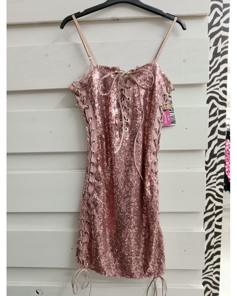 Vestido de Fiesta Corset Laterales – Elegancia y Estructura | Pensando en Ti