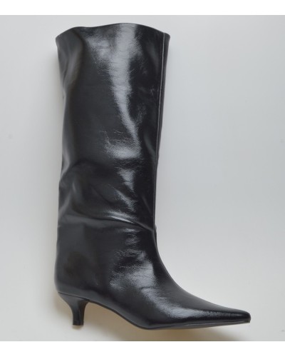 Bota Tacón Negra Azabache – Elegancia y Actitud | Pensando en Ti