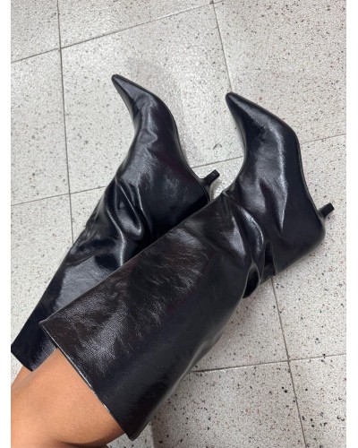 Bota Tacón Negra Azabache – Elegancia y Actitud | Pensando en Ti