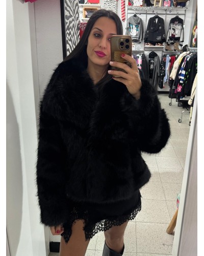 ABRIGO NEGRO PELO FINLANDIA