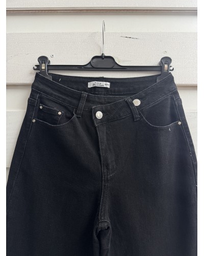 Jeans Negro Cintura Cruzada – Vaqueros Tiro Alto y Trendy | Pensando en Ti