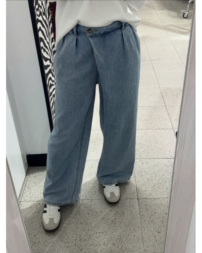 Jeans Halley Cintura Cruzada – Denim Trendy y Cintura que marca tendencia