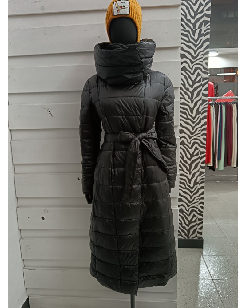 Plumífero Largo Negro de Mujer con Cinturón | Abrigo Elegante y Calentit