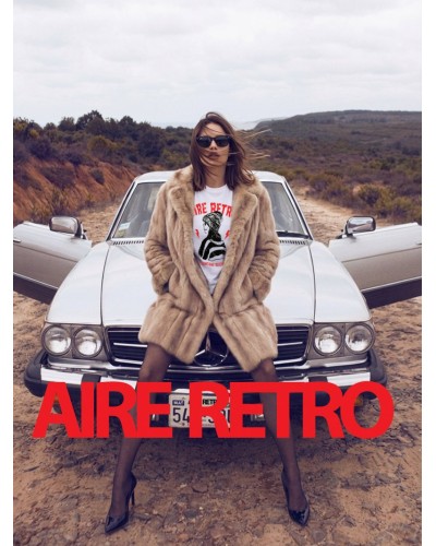 Camiseta “Desconectada” Aire Retro – Blanca, Estilo Vintage y Casual