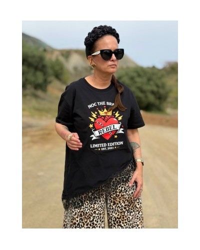 CAMISETA REBEL ASYMMETRIC NOC THE BRAND