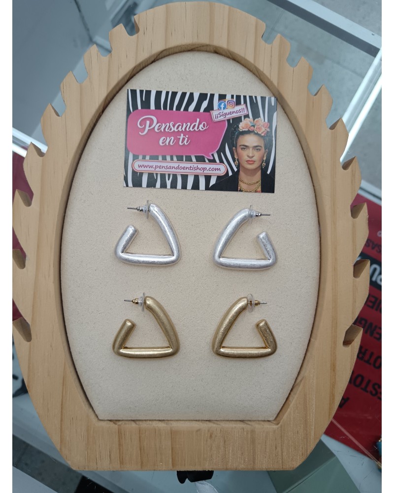 PENDIENTE TRIÁNGULO BERMUDAS