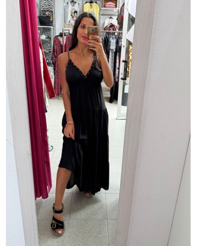 VESTIDO MAYA LARGO TACHUELAS NEGRO