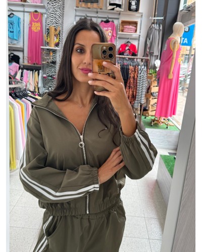 CHAQUETA SPORT ADI VERDE KAKI