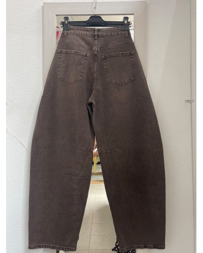 JEANS BALLOON CRUCE DELANTERO CHOCOLATE