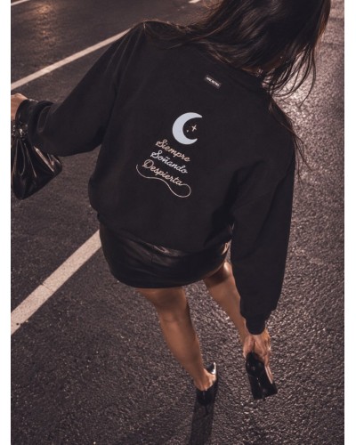 SUDADERA NEGRA "SOÑANDO DESPIERTA" AIRE RETRO