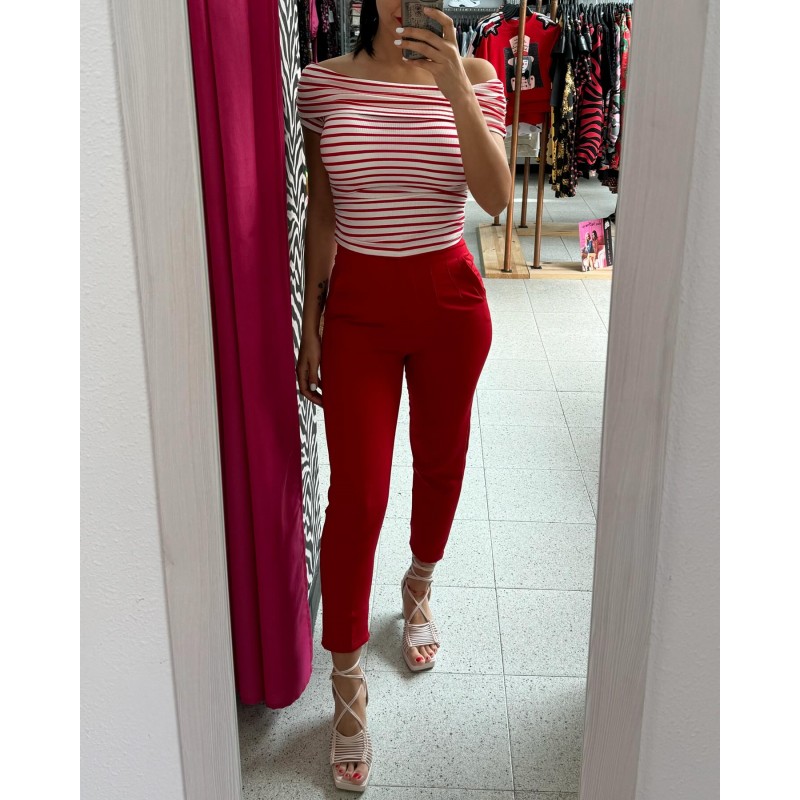 Pantalón Dakota Rojo – Tiro alto y bolsillos | Pensando en Ti