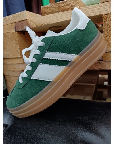 ZAPATILLAS GAZELLE INSPIRACIÓN VERDE KAKI